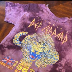 Def Leppard Women's Short Sleeve Graphic Tee in Purple Tie-Dye
